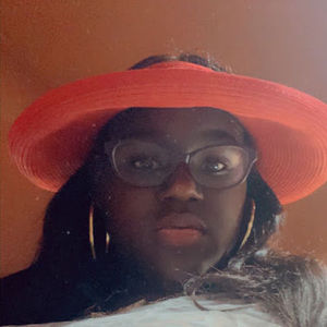 Meet your Posher, Carrie